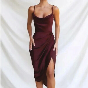 💜 Burgundy Satin Side Split Dress Large 💜